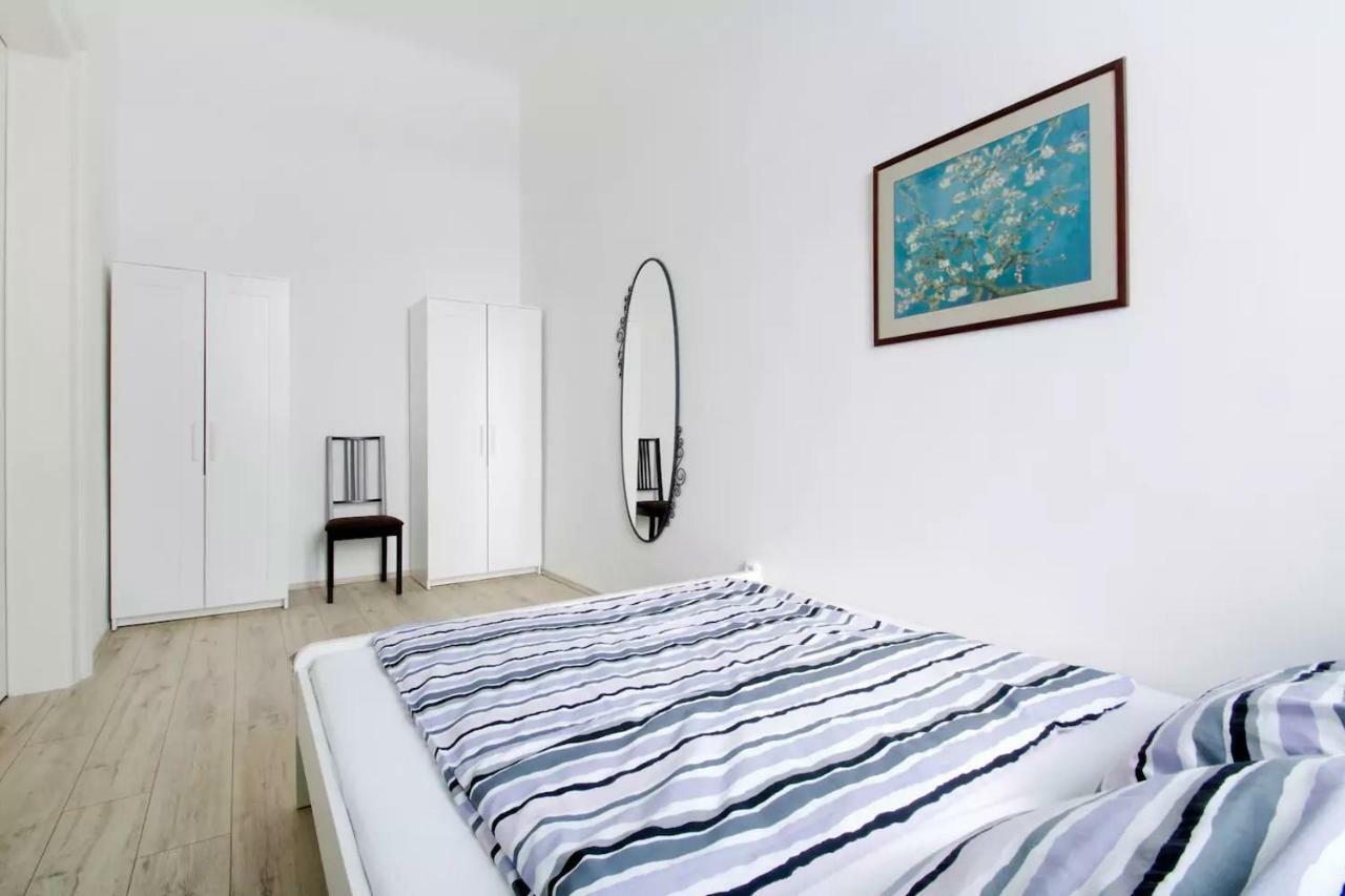 Apartment Andrassy Boedapest Buitenkant foto